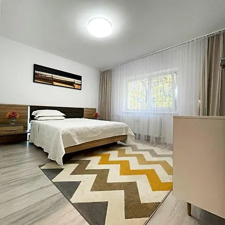 Start 1 Apartment Bucharest